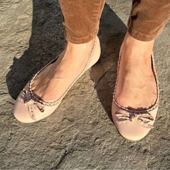 NWOT Raphaella Booz Blush Pink Leather Ballet Flats Bow Stud Trim Size 8 - Picture 10 of 11